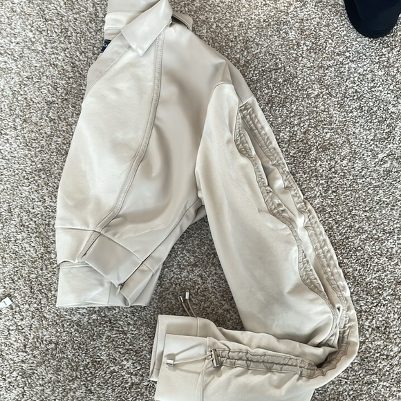 Two Tone Vegan Leather Cropped V- neck Polo Shirt - Picture 10 of 10